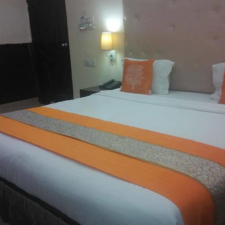 Lazeez Hotel นิวเดลี ภายนอก รูปภาพ